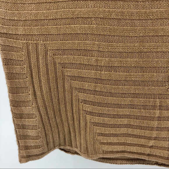 WHBM Tan Knit Sweater Shell Vest - Picture 3 of 10